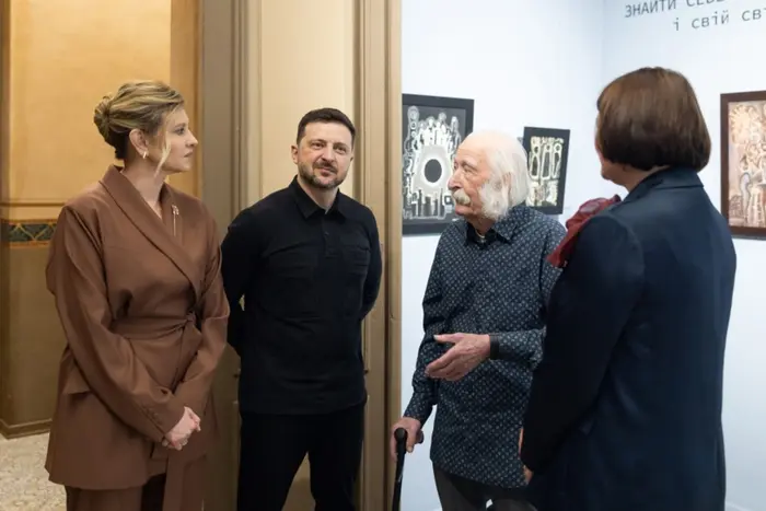 Подружжя Зеленських взяло участь у презентації виставки легендарного Марчука - Підозра