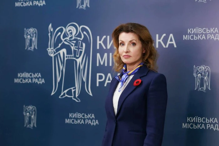 Дружина Порошенка обростає фірмами з екзотичними назвами - Підозра