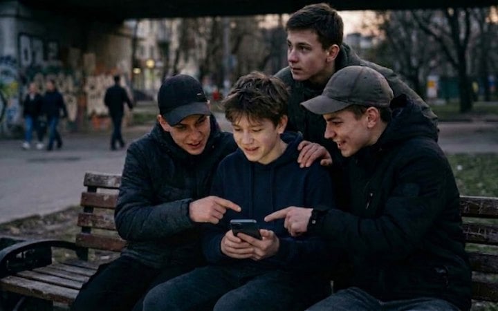 Як уберегти підлітків від шахрайських схем легких грошей - Підозра