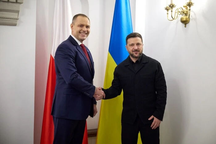 «Підтримка України триватиме». Зеленський розповів про зустріч із Навроцьким - Підозра